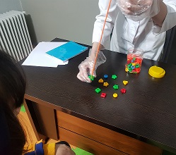 تاثیر بازی درمانی بر رفتار کودک
